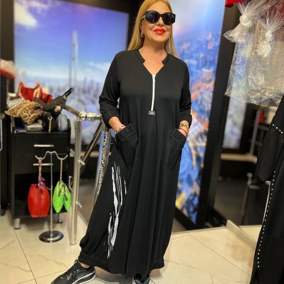 Dresses & Skirts - Oversized multiple dresses  18w20W 22W